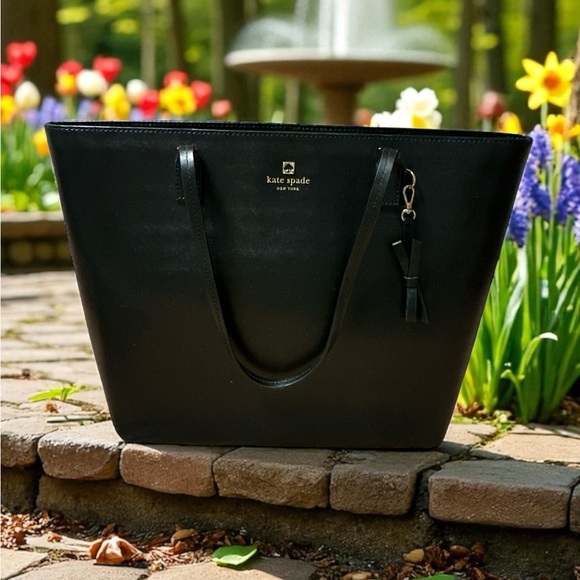 kate spade Handbags - Kate Spade Sawyer Street Smooth Leather Black Maxi Tote with Black Bow Tag